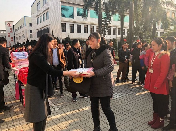 广州人口流动大的地方_广州各区人口图(2)