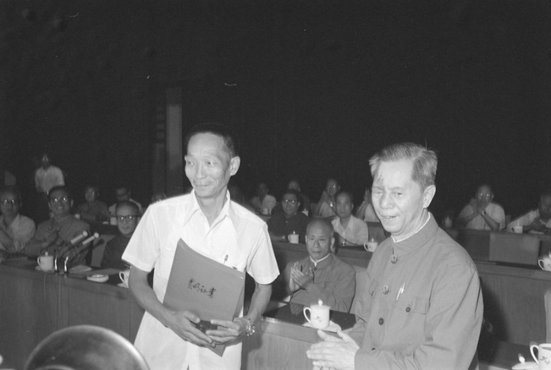 1973，攻克杂交水稻难关